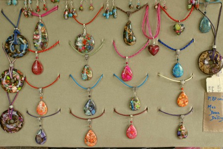 Gouttes et Donuts de Jaspe Arc en ciel et mosaïque, malachite et cuivre